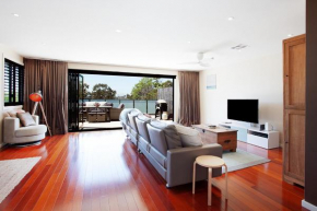 Spacious Family Entertainer for Manly Retreat, Sydney